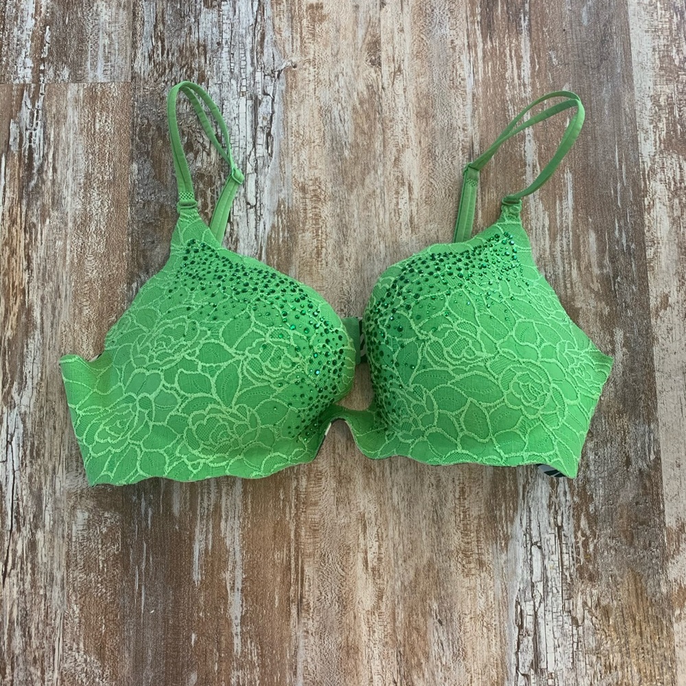 VS reversible push-up bra